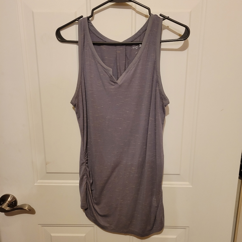Liz Lange maternity medium tank